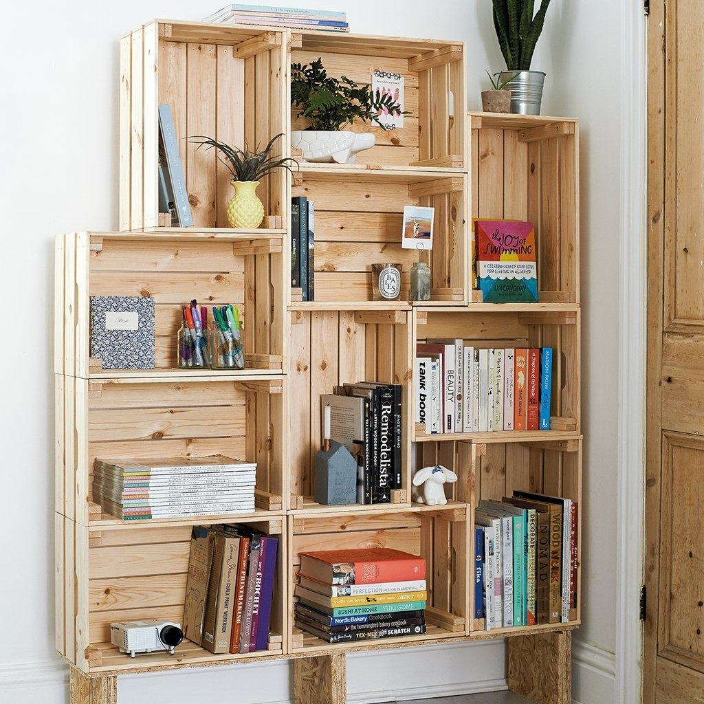 Bücherregal aus Holzkisten