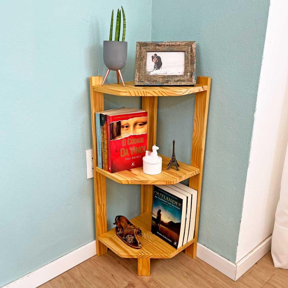 DIY Eckregal aus Holz