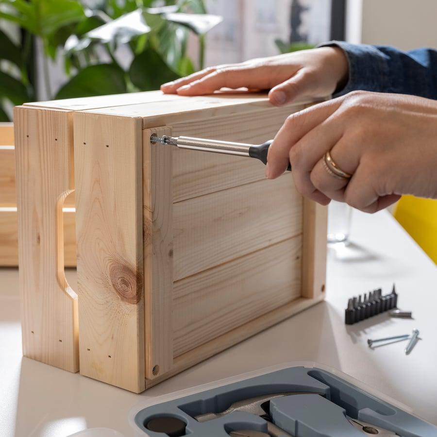 DIY Regal aus Holzboxen selber bauen und gestalten