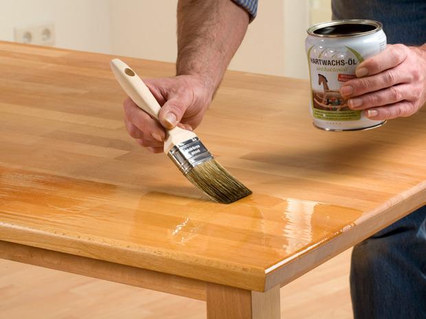 Holzmöbel mit Öl behandeln