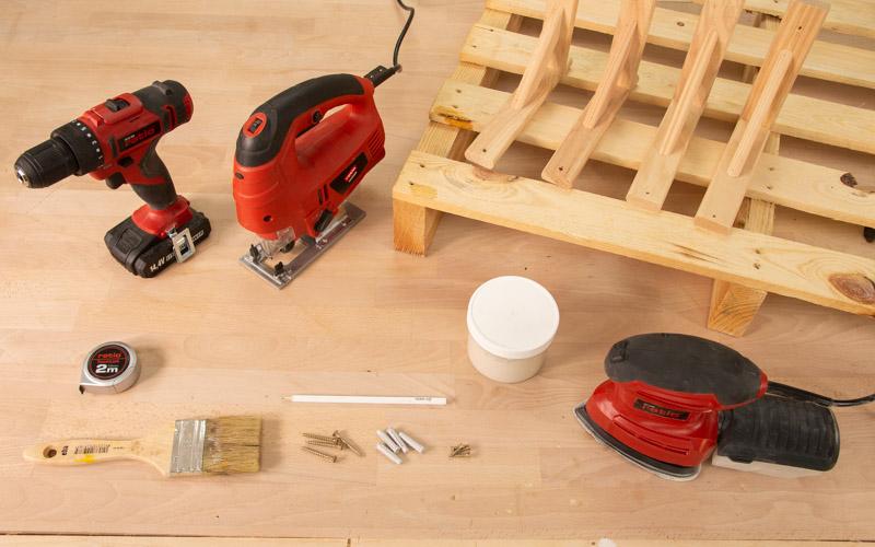 DIY Konsolentisch aus Paletten selber bauen
