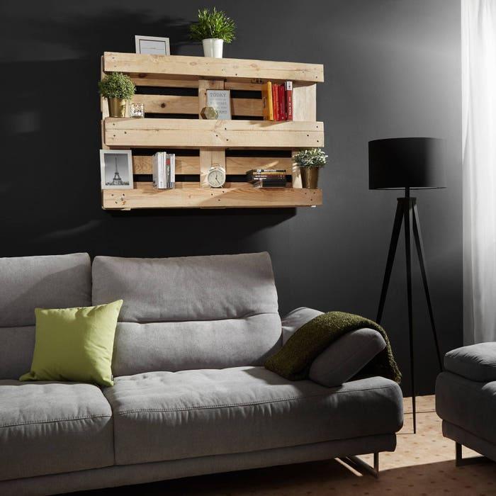 Minimalistisches Paletten Regal Wohnung