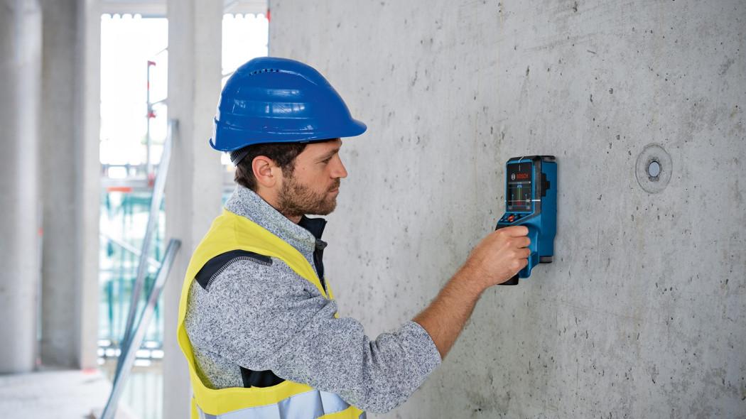 Professioneller Leitungssucher Baustelle