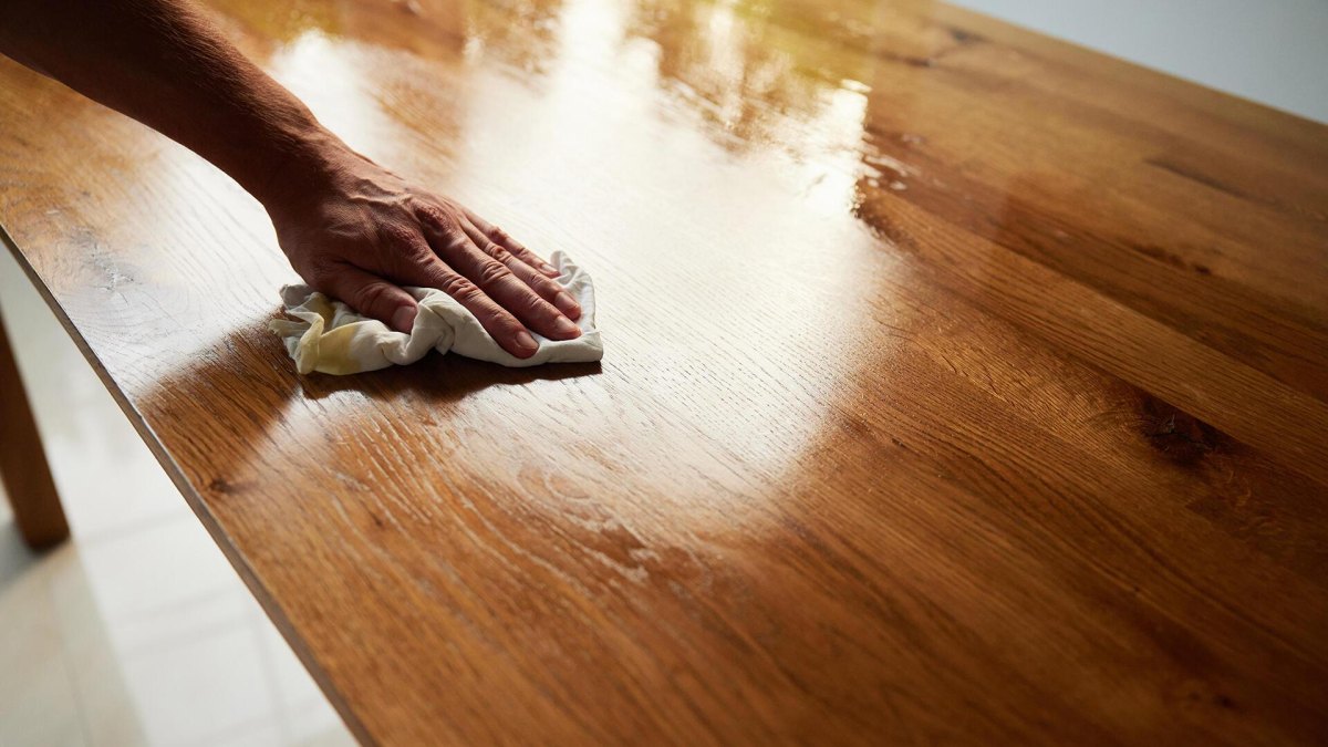 Gebeiztes Holz schützen